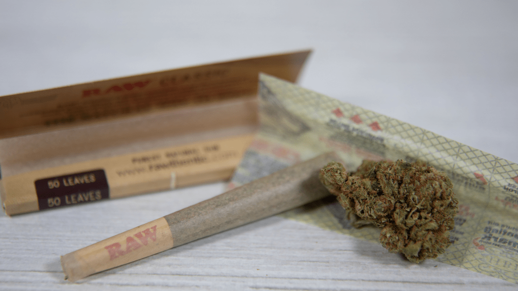 Dabbing vs. Smoking Cannabis Flower: Which Is Better for You?